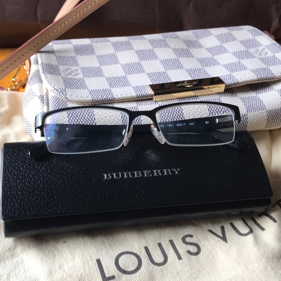 Burberry glasses - Picture 1 of 8